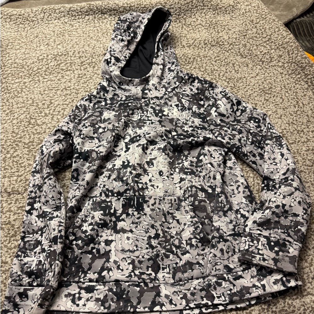 Under Armour Black and Gray Camo Hoodie